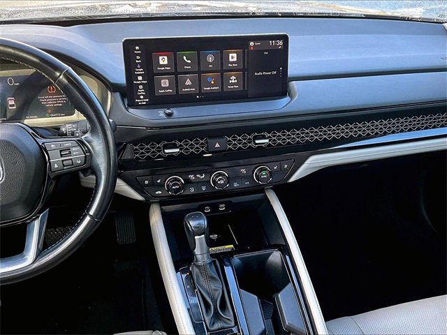 Used 2023 Honda Accord Touring image 6