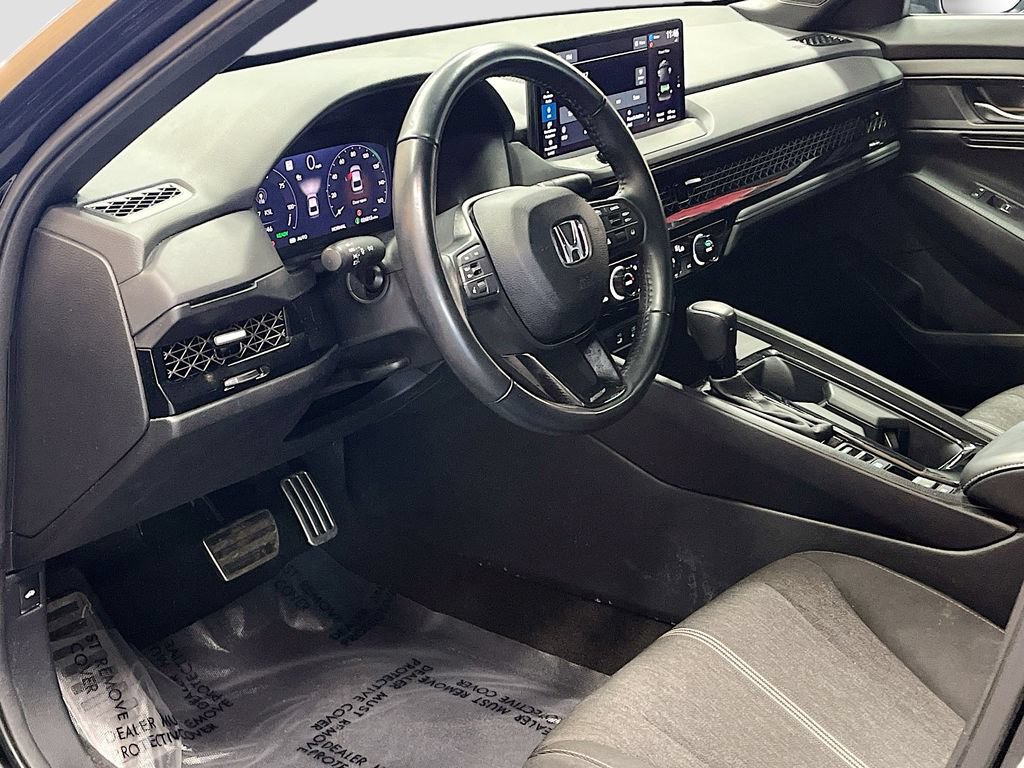 Used 2024 Honda Accord Sport image 9