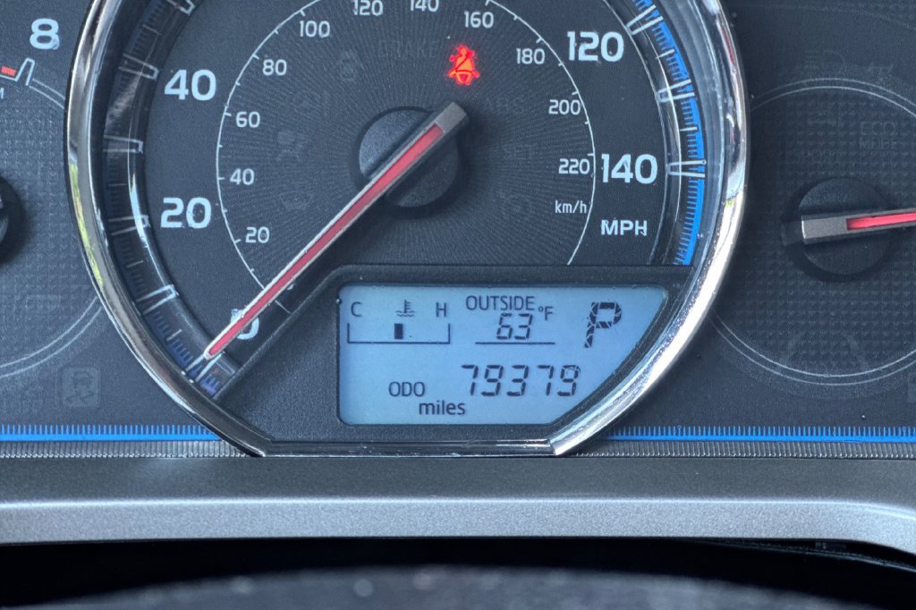 Used 2014 Toyota RAV4 Limited w/ Technology Package FWD image 25