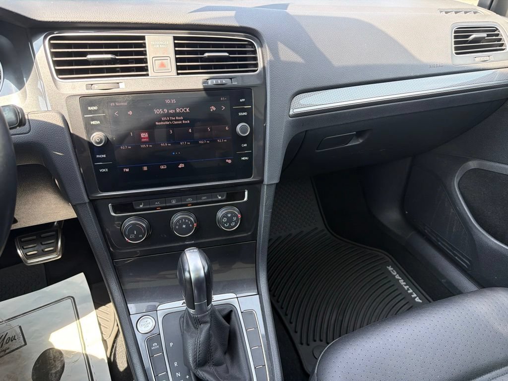 Used 2018 Volkswagen Golf Alltrack SE AWD/4WD image 17