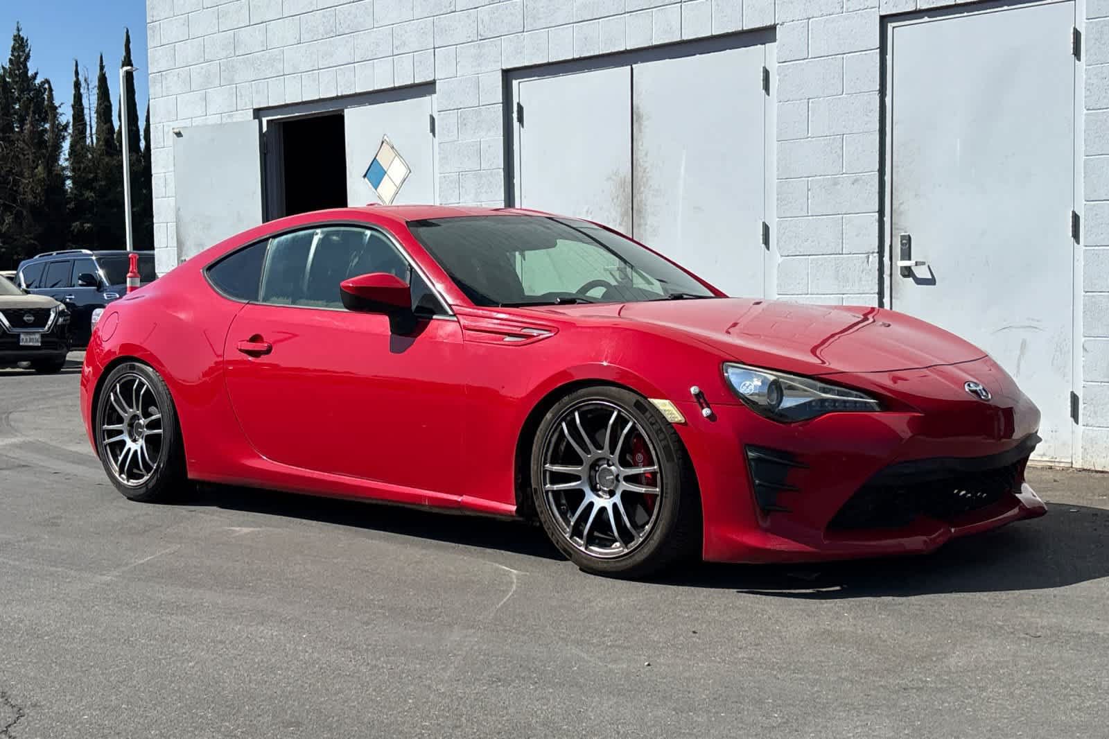 Used 2017 Toyota 86 RWD image 10