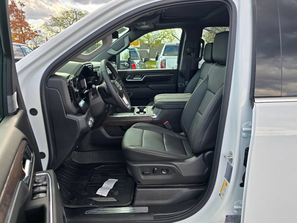 New 2026 GMC Sierra 2500 SLT w/ SLT Premium Package AWD/4WD image 14