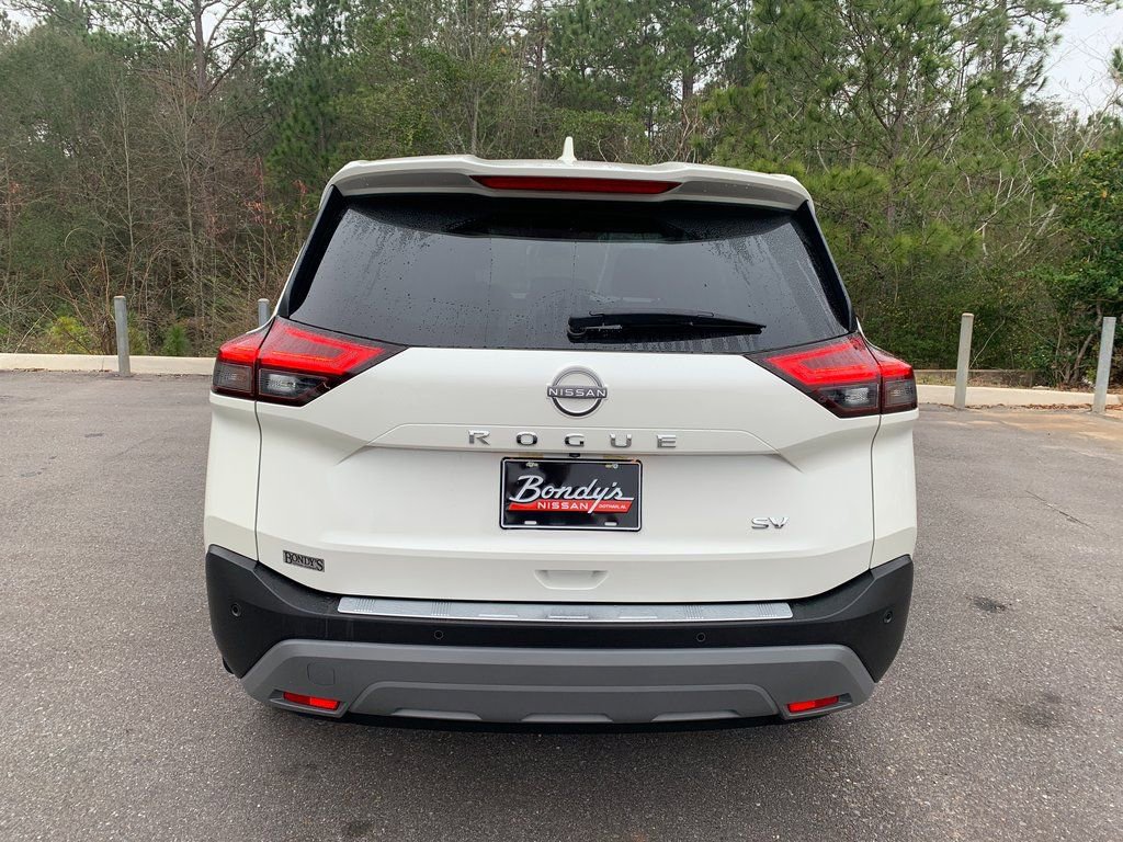 Used 2023 Nissan Rogue SV image 6