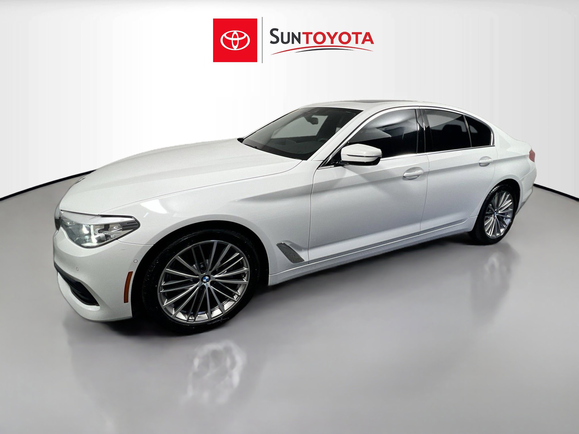 Used 2020 BMW 540i w/ Convenience Package image 9