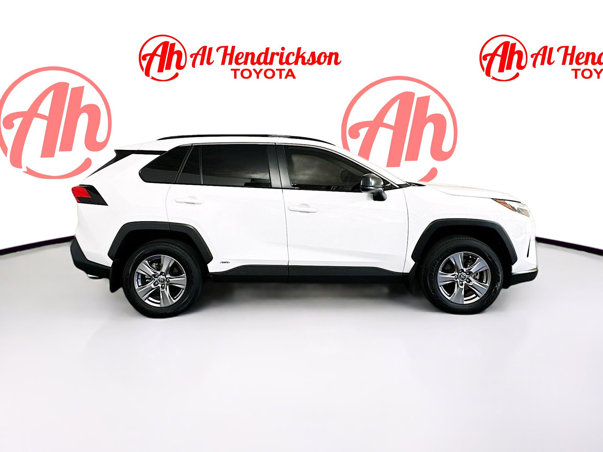 Used 2025 Toyota RAV4 LE image 2