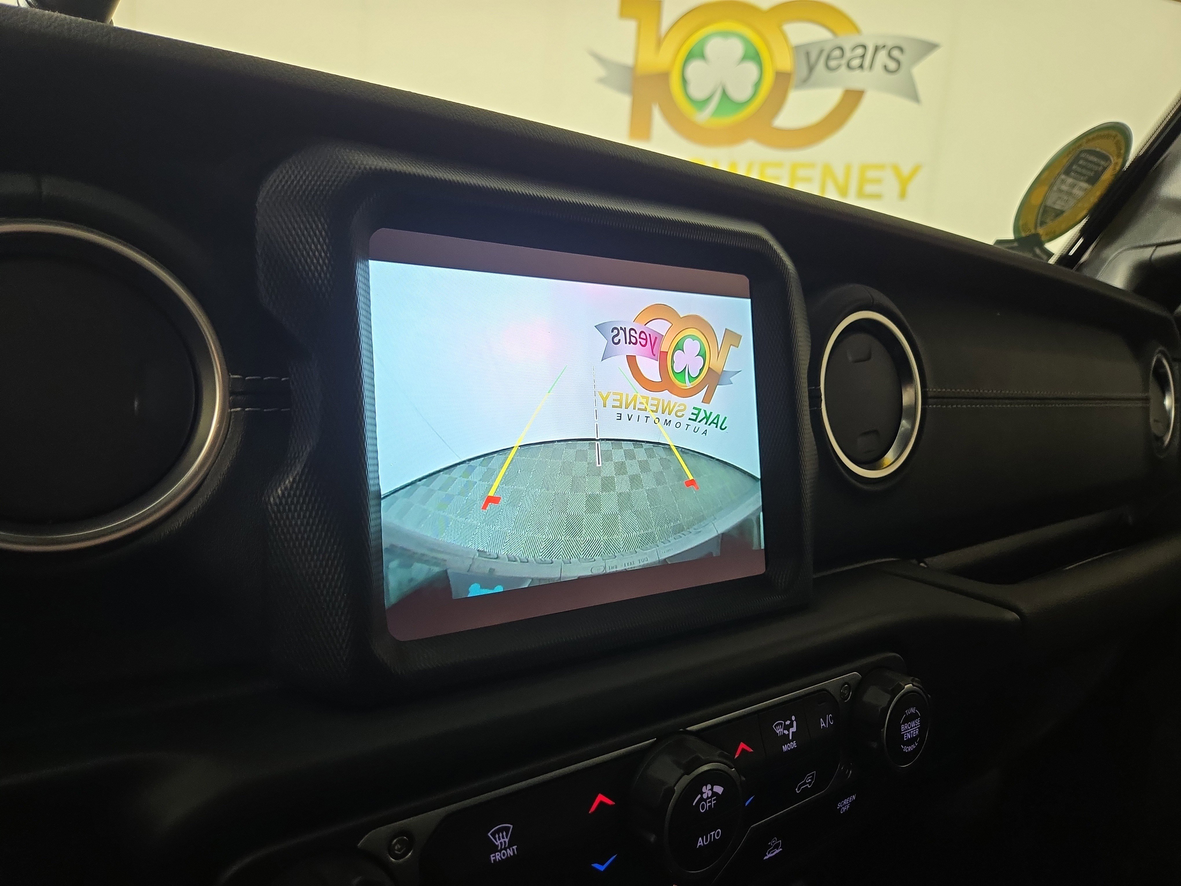 Certified 2022 Jeep Wrangler Unlimited Sahara image 22