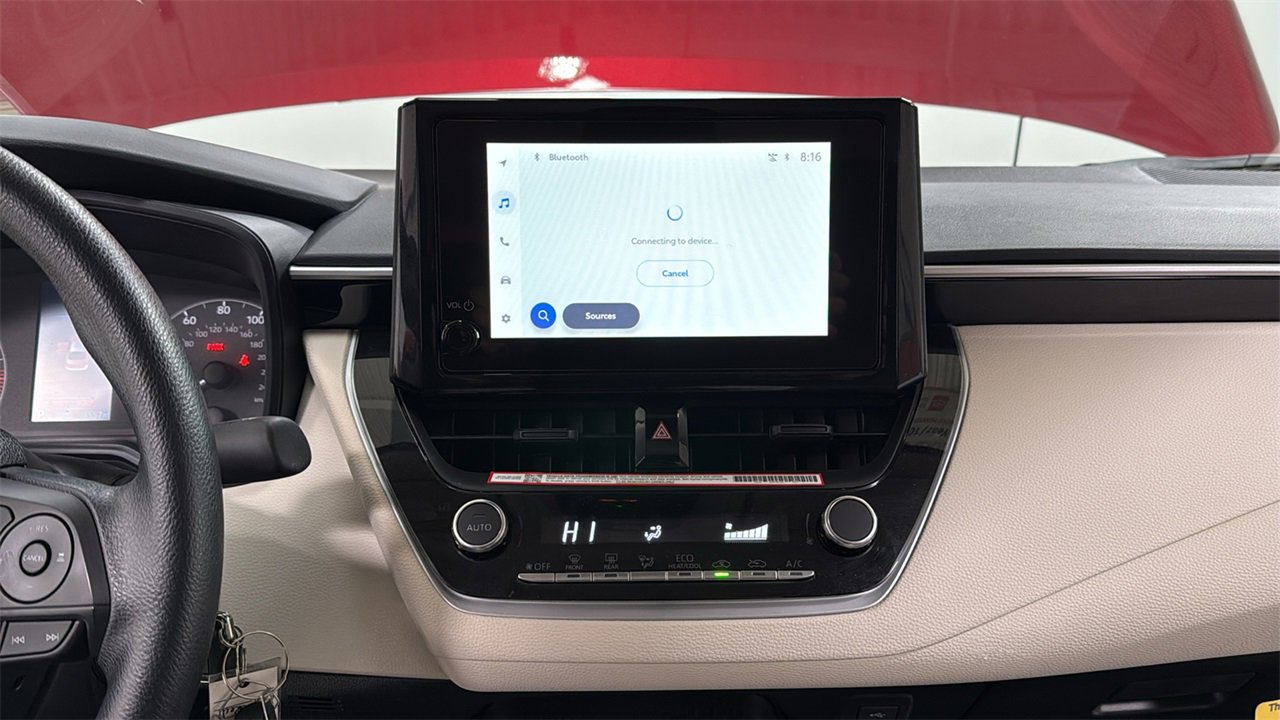 Certified 2025 Toyota Corolla LE image 10