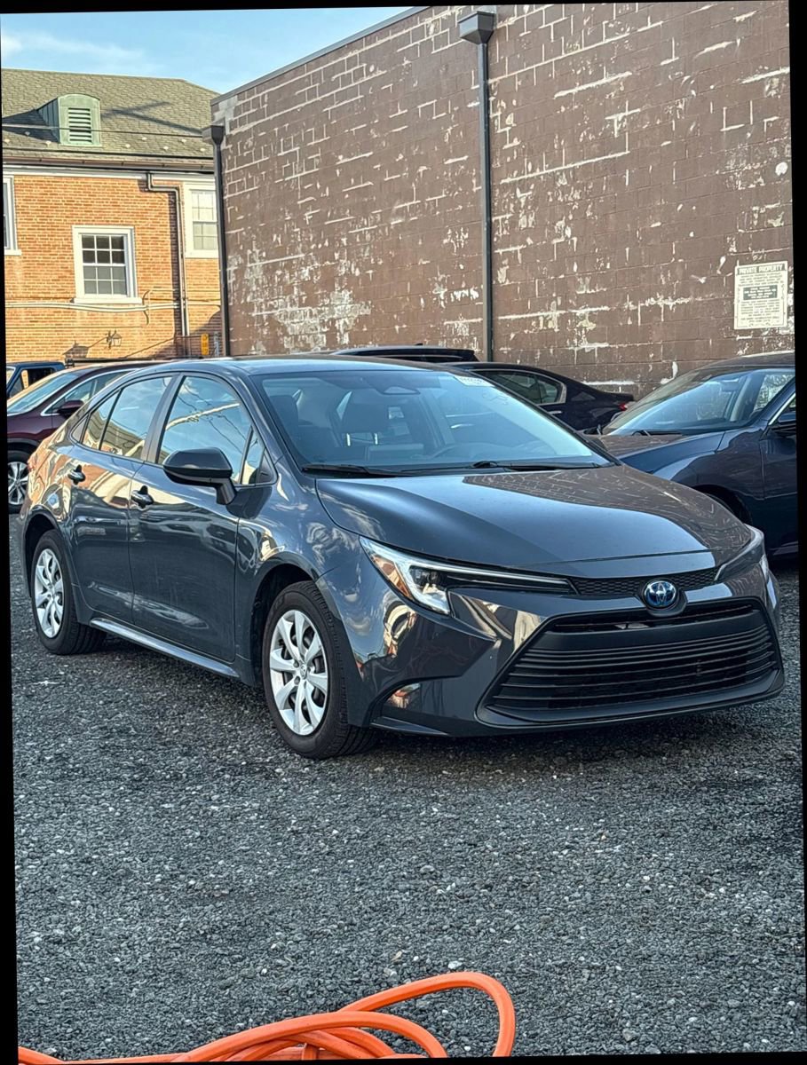 Used 2023 Toyota Corolla LE