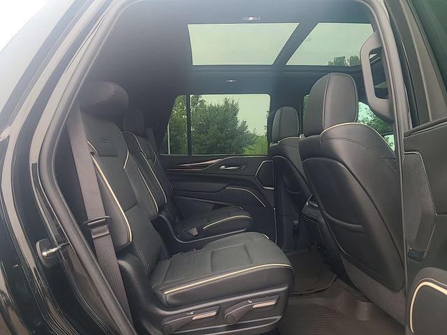 Used 2024 Cadillac Escalade Premium Luxury w/ LPO, Floor Liner Package AWD/4WD image 34