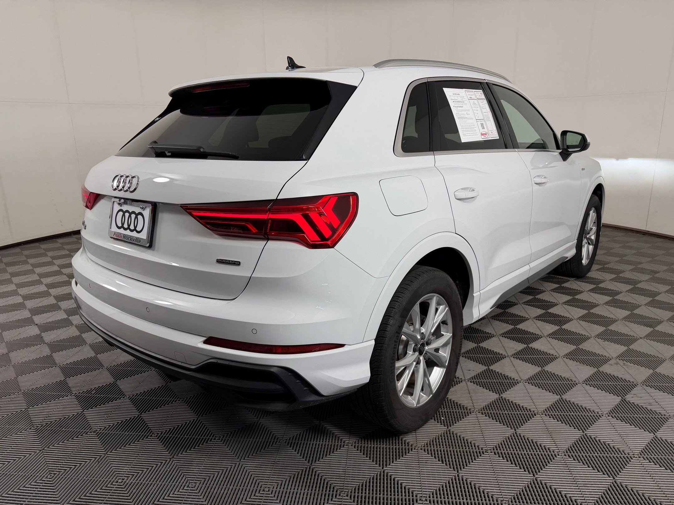 Certified 2023 Audi Q3 2.0T Premium Plus w/ Premium Plus Package AWD/4WD image 9
