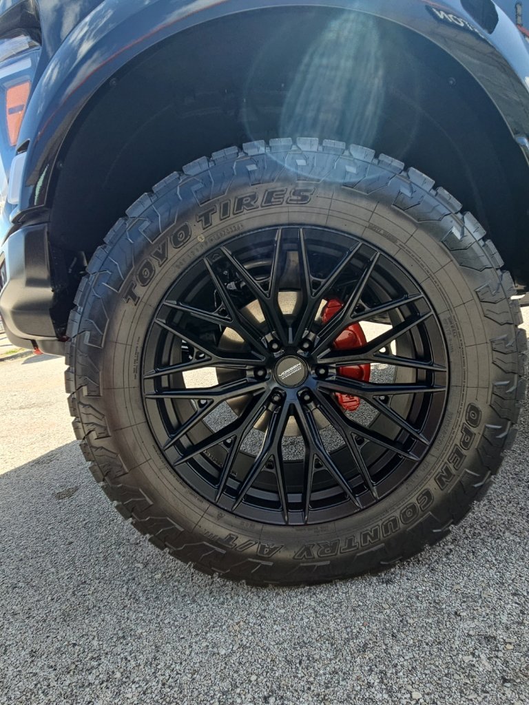 Used 2026 Ford F150 Raptor w/ Equipment Group 803A Raptor R AWD/4WD image 10