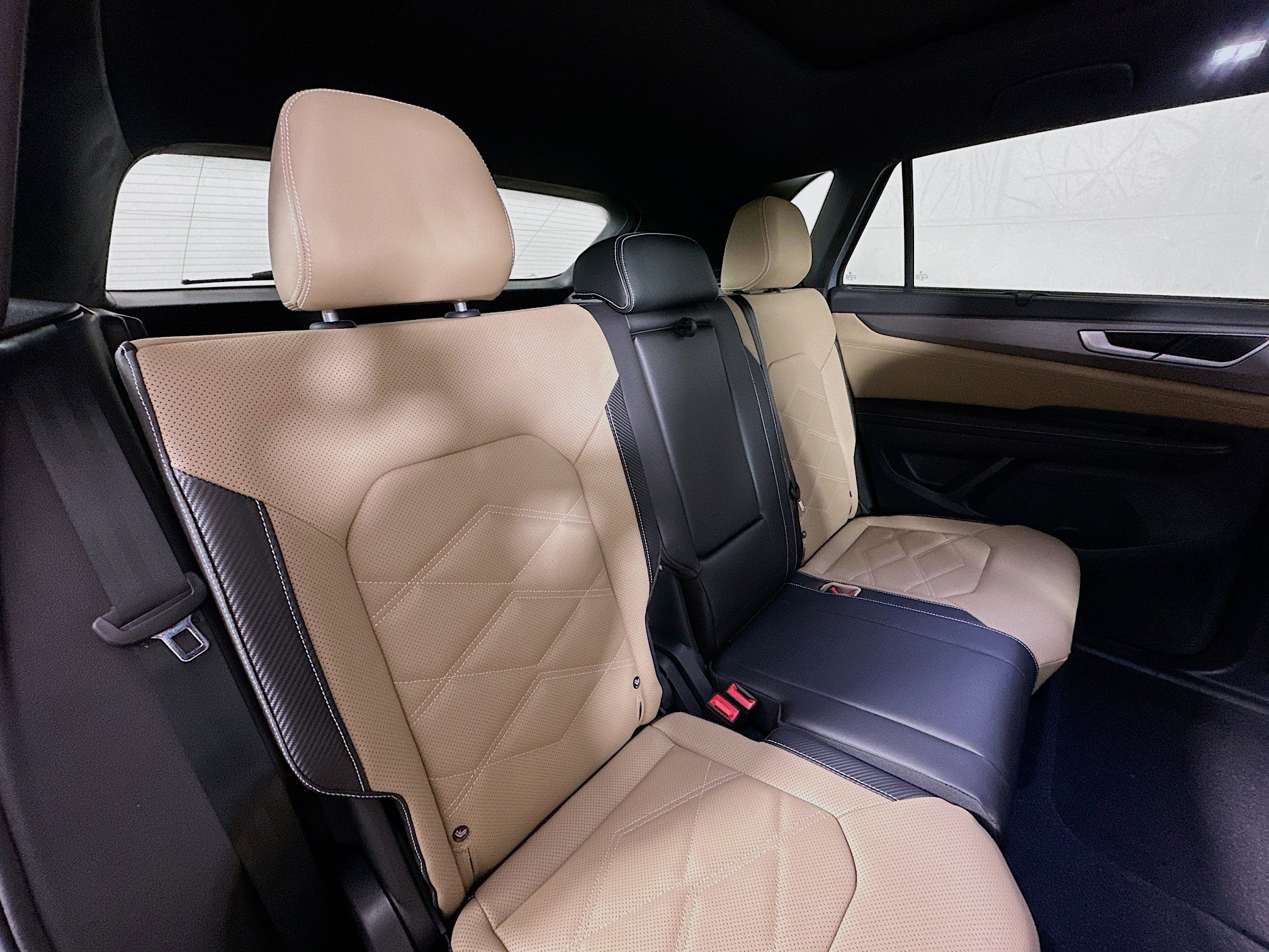 New 2026 Volkswagen Atlas Cross Sport SE image 25