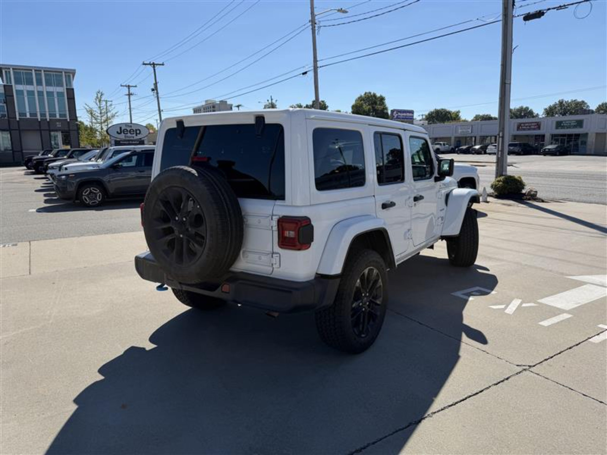Certified 2024 Jeep Wrangler Unlimited Sahara AWD/4WD image 5