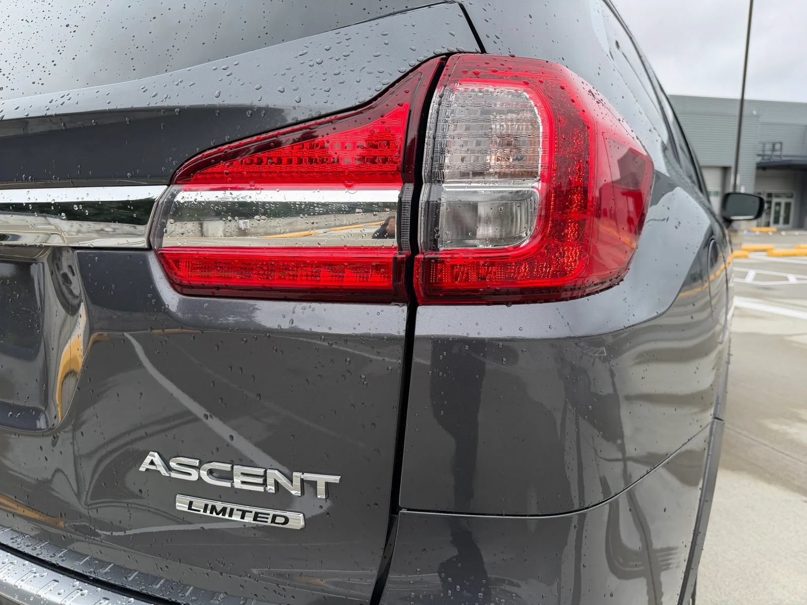Used 2019 Subaru Ascent Limited w/ Popular Package #3 AWD/4WD image 7