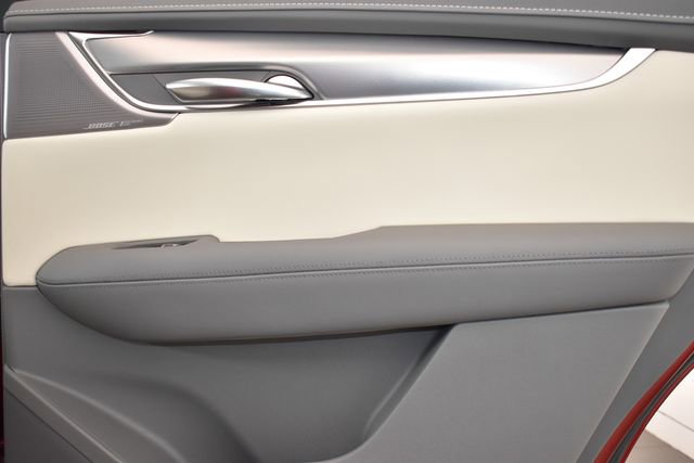 Used 2022 Cadillac XT5 Premium Luxury w/ LPO, Floor Liner Package AWD/4WD image 13