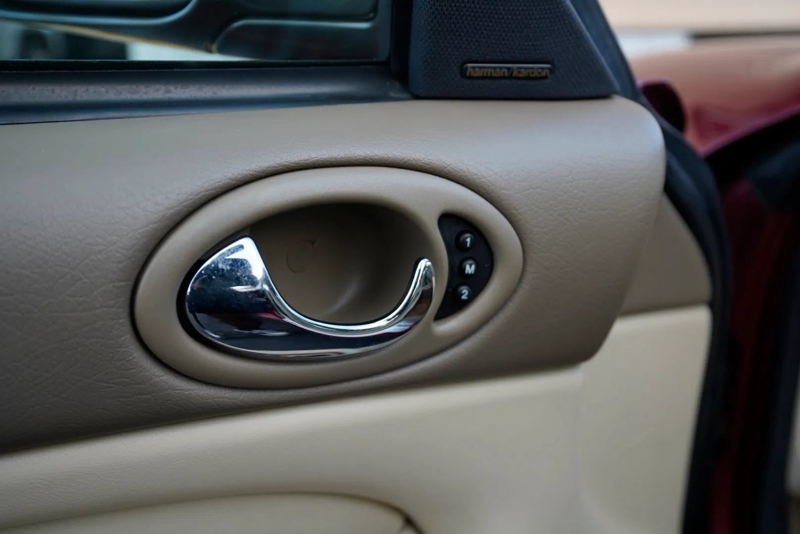 Used 1997 Jaguar XK8 Convertible RWD image 29