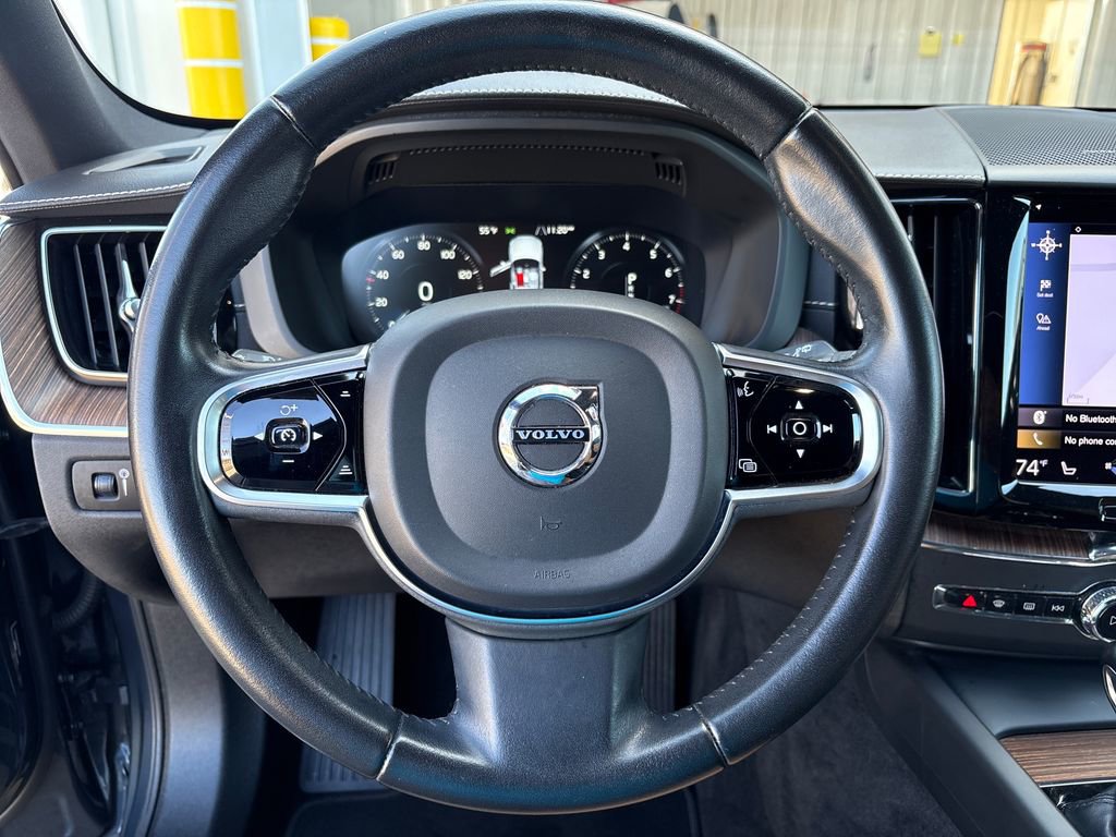 Used 2021 Volvo XC60 T5 Inscription w/ Advanced Package image 17