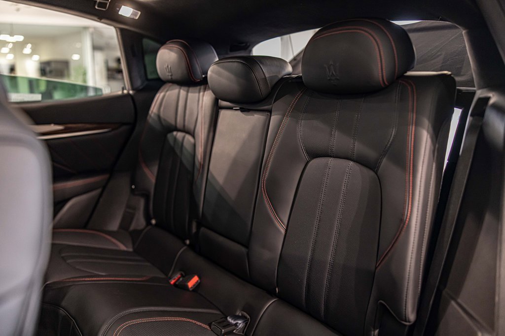 Used 2019 Maserati Levante S GranSport image 35