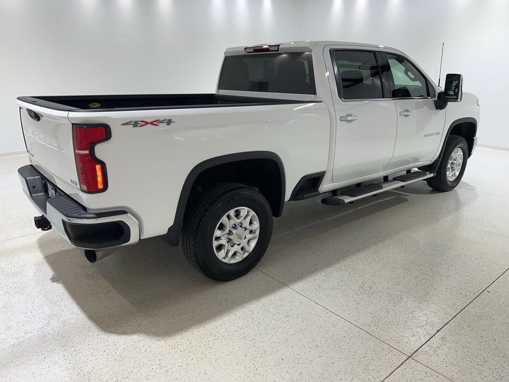 Used 2024 Chevrolet Silverado 2500 LTZ image 5