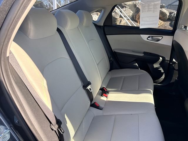 Used 2023 Kia Forte LXS w/ LXS Technology Package FWD image 12