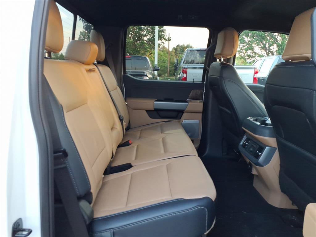 Used 2026 Ford F250 Lariat RWD image 15