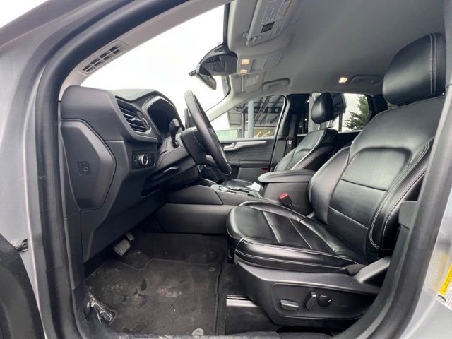 Used 2024 Ford Escape Platinum image 14