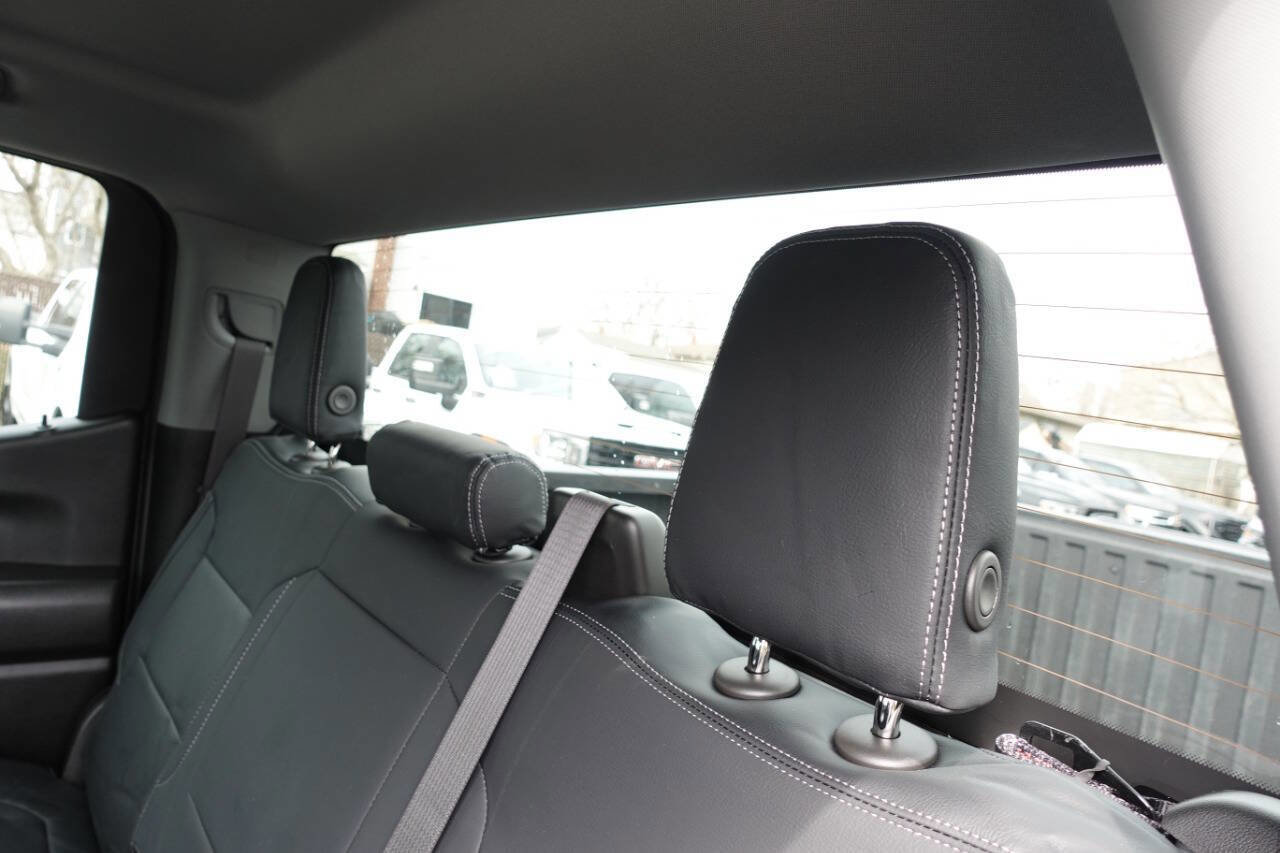 Used 2023 Chevrolet Silverado 1500 Custom w/ LPO, Dark Essentials Package AWD/4WD image 25