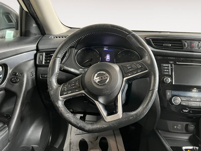 Used 2018 Nissan Rogue SV w/ Premium Package image 10