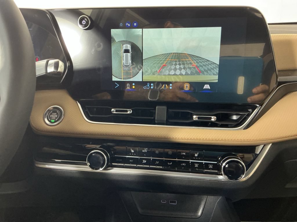 New 2027 Chevrolet Equinox ACTIV w/ Safety and Technology Package AWD/4WD image 22