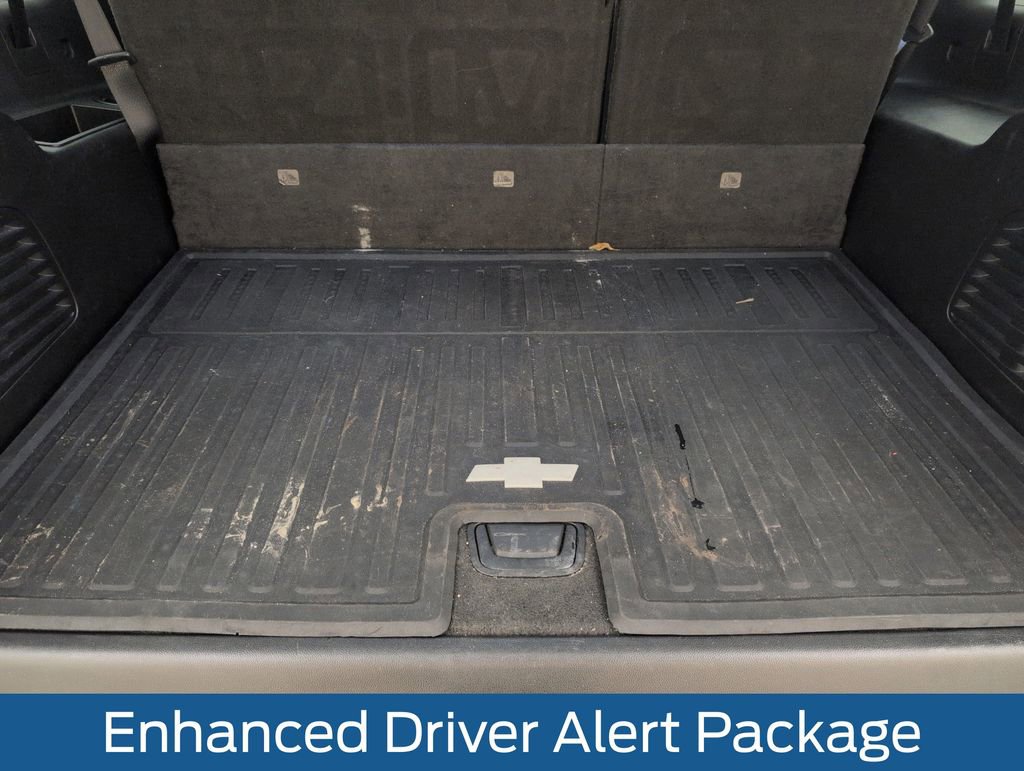Used 2019 Chevrolet Suburban LT w/ LT Signature Package RWD image 34