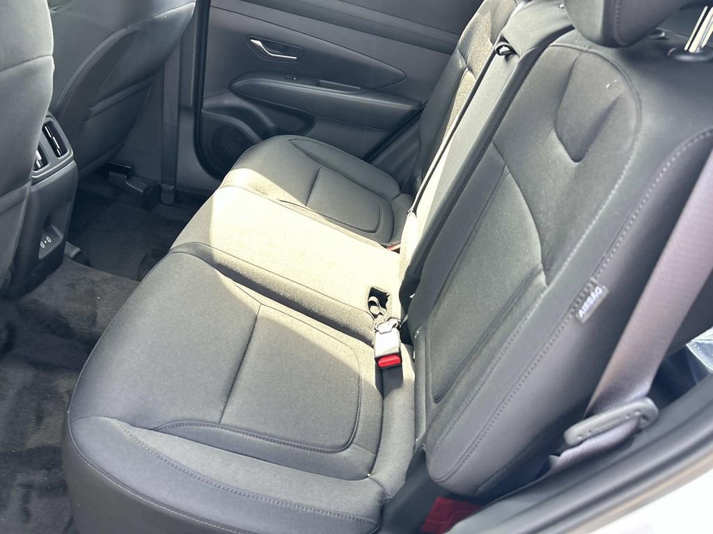New 2026 Hyundai Tucson Blue SE image 18