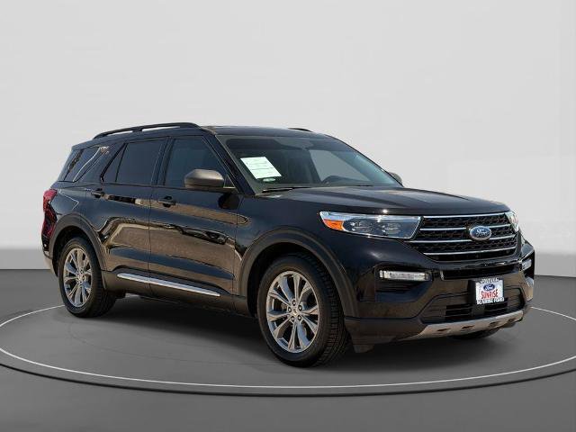 Certified 2022 Ford Explorer XLT w/ Equipment Group 202A RWD image 4