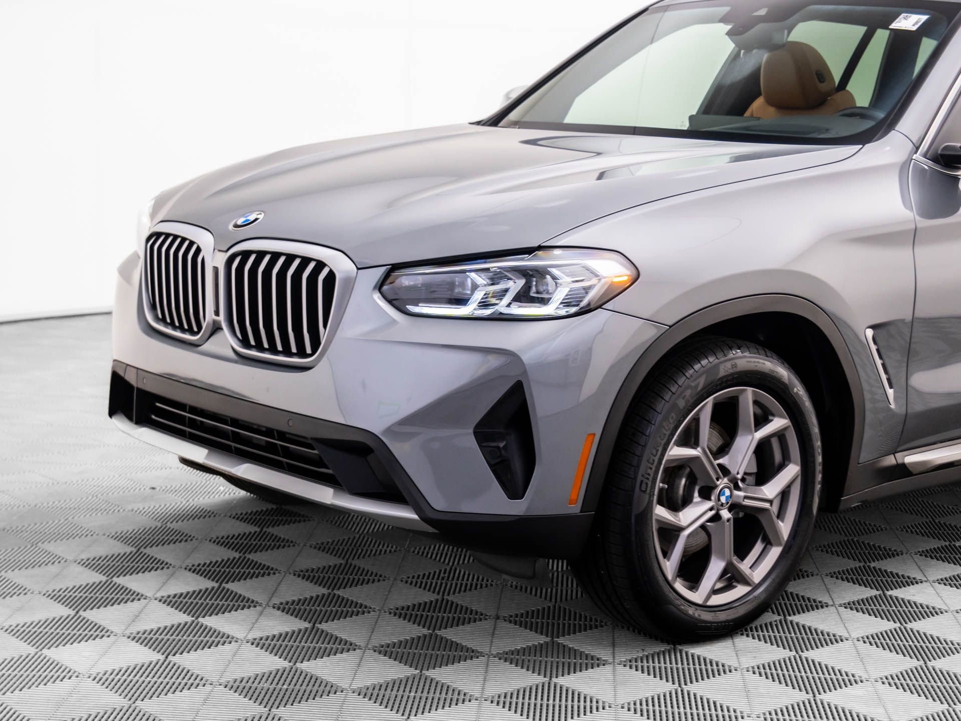 Certified 2024 BMW X3 xDrive30i w/ Premium Package image 42