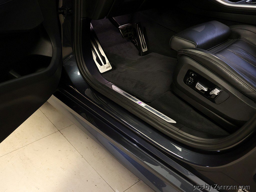 Used 2022 BMW X5 xDrive40i w/ M Sport Package AWD/4WD image 30