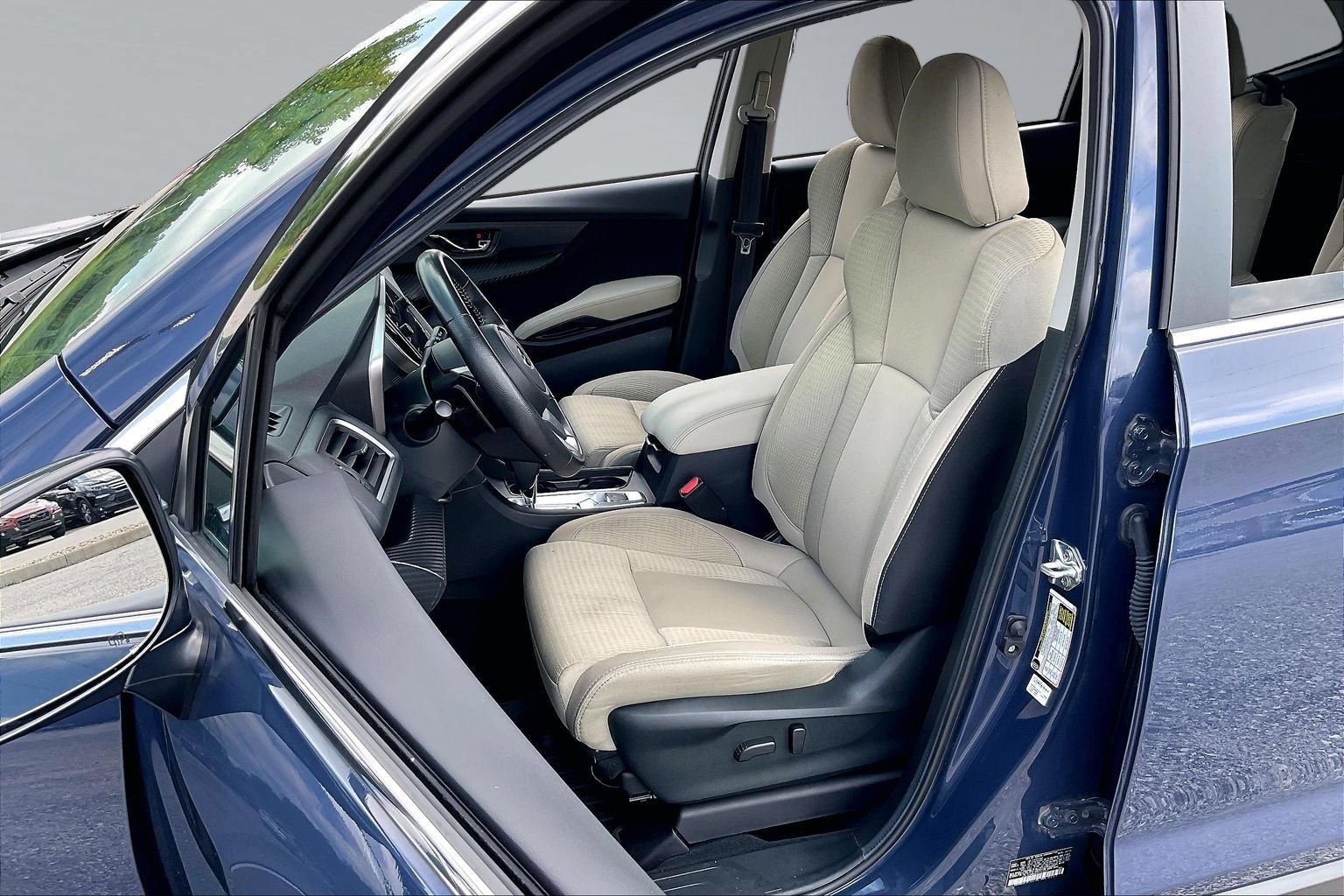 Certified 2025 Subaru Ascent Premium w/ Premium Package AWD/4WD image 25