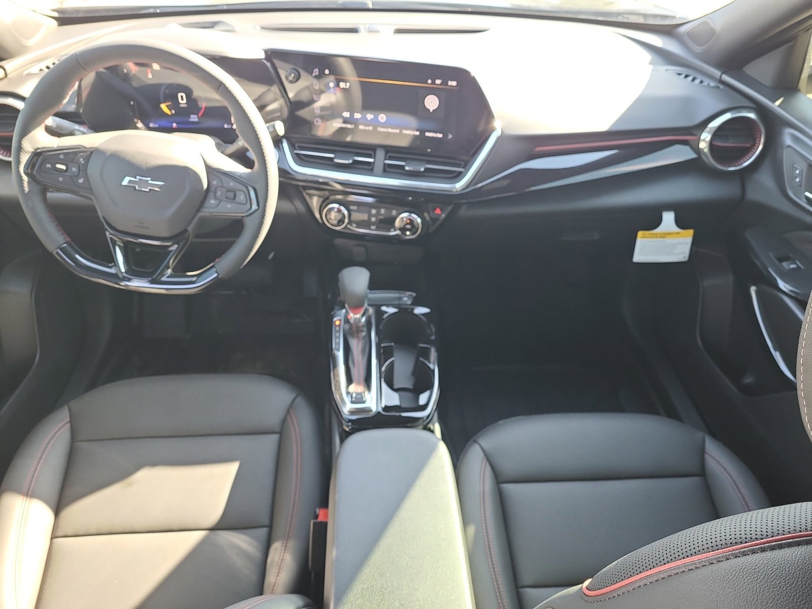 New 2026 Chevrolet Trax RS w/ Driver Confidence Package image 15