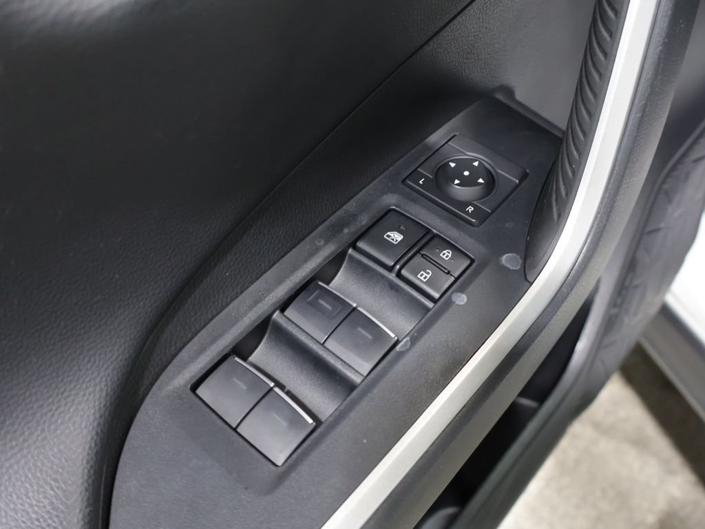 Used 2024 Toyota RAV4 XSE AWD/4WD image 14