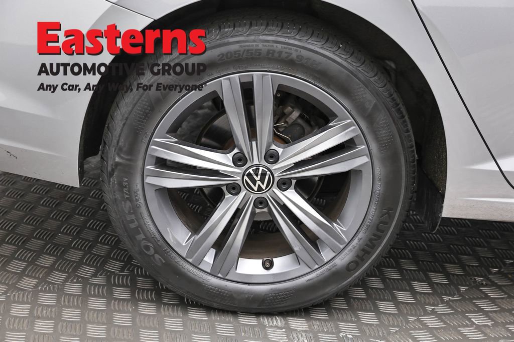 Used 2024 Volkswagen Jetta SE FWD image 29