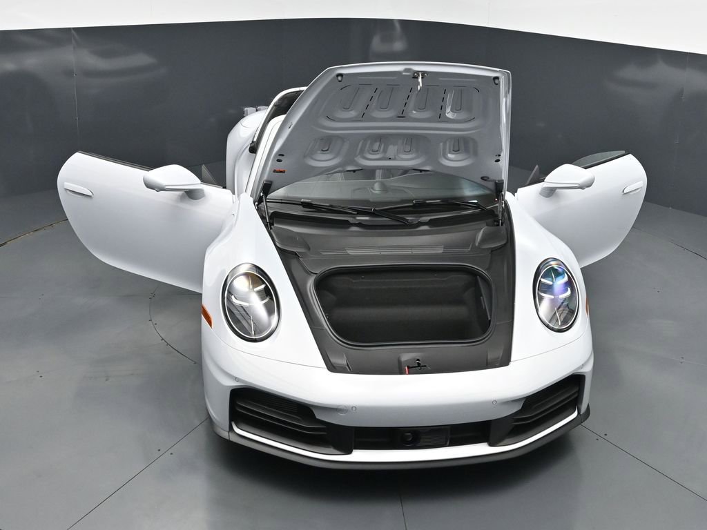 Certified 2026 Porsche 911 Targa 4S AWD/4WD image 31