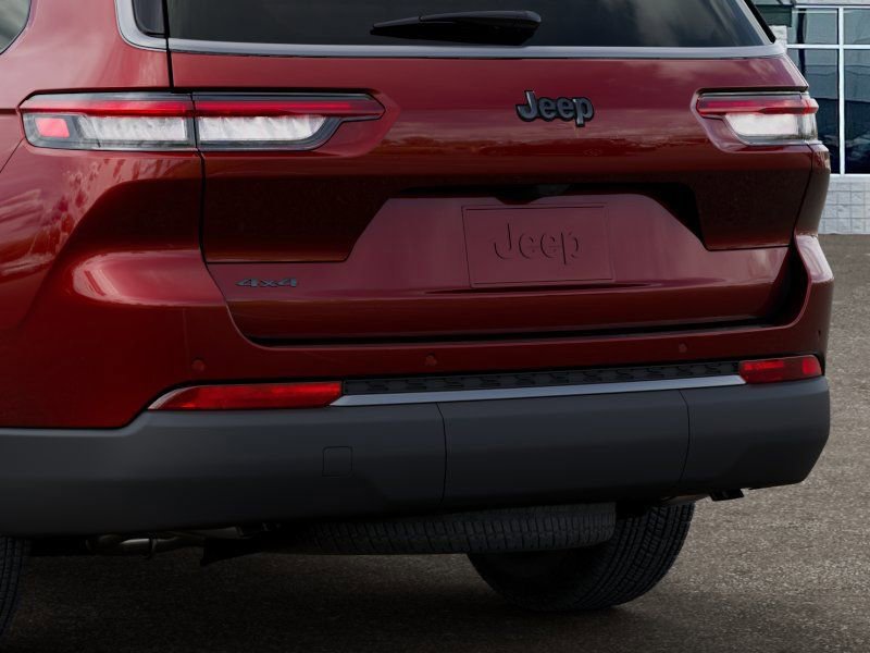 New 2026 Jeep Grand Cherokee L 4WD image 13