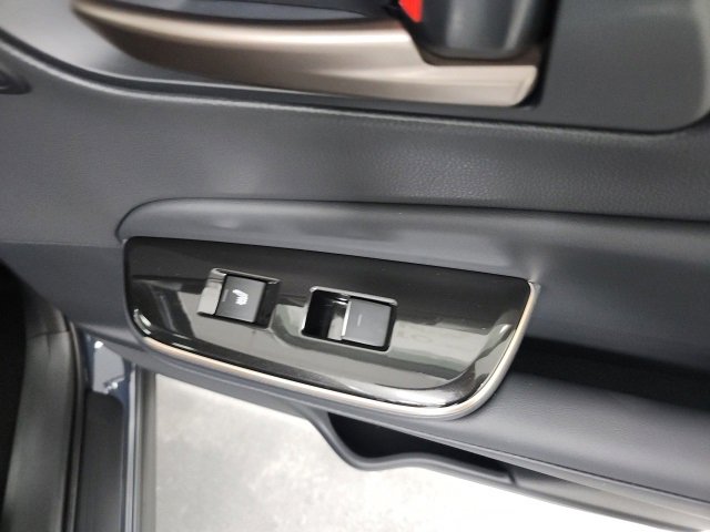 New 2026 Toyota Crown Platinum image 13