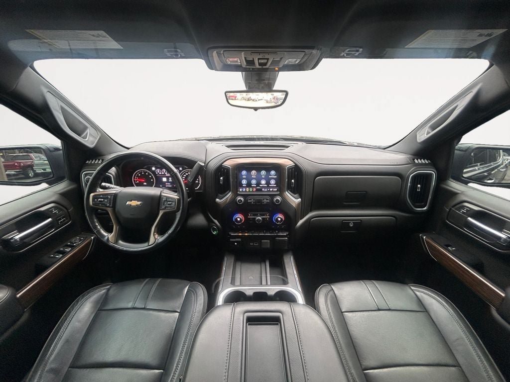 Used 2022 Chevrolet Silverado 1500 High Country w/ Technology Package AWD/4WD image 13