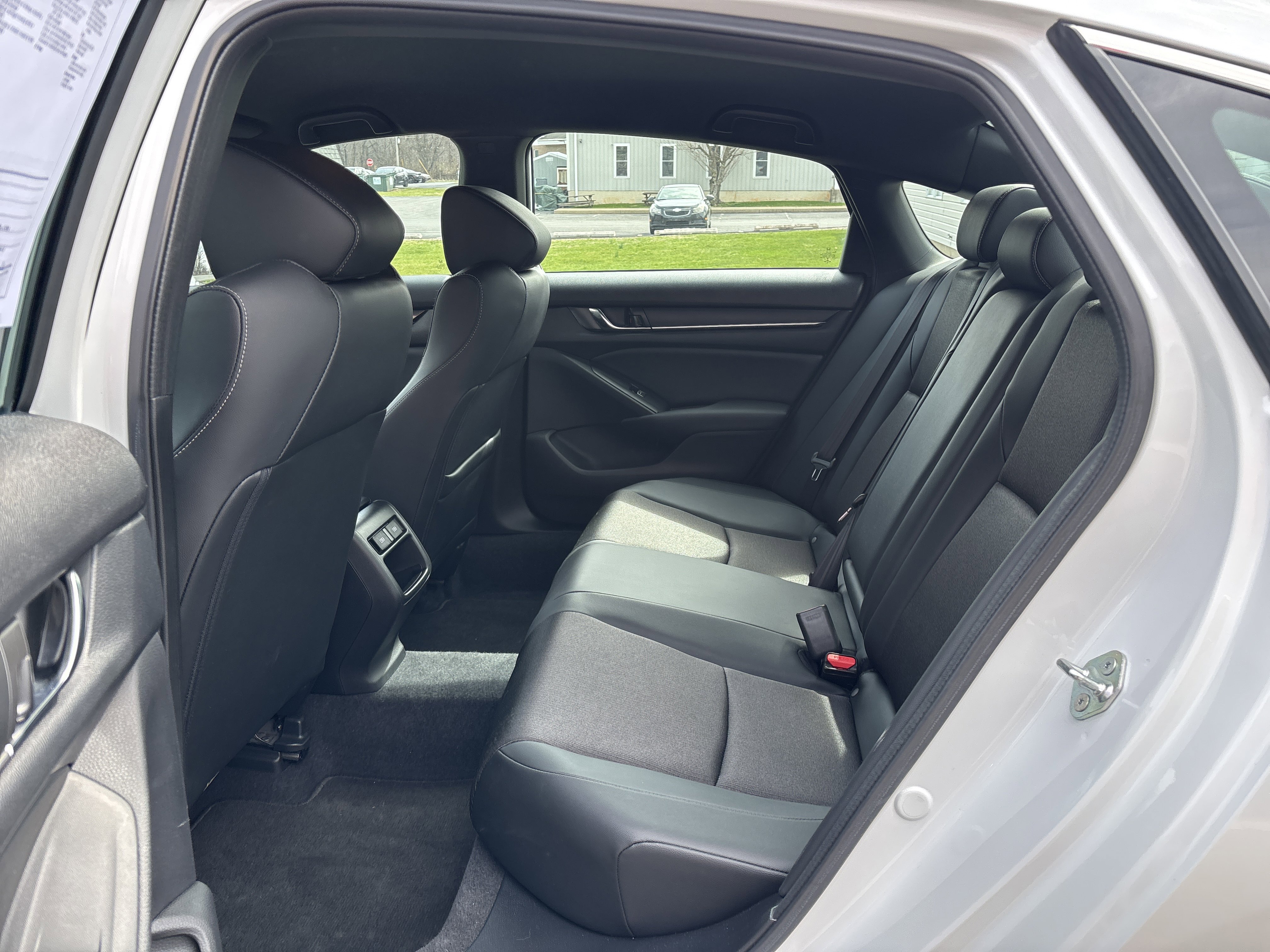 Used 2022 Honda Accord Sport image 14
