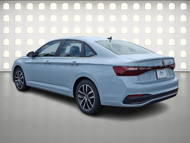 New 2026 Volkswagen Jetta SE FWD image 3