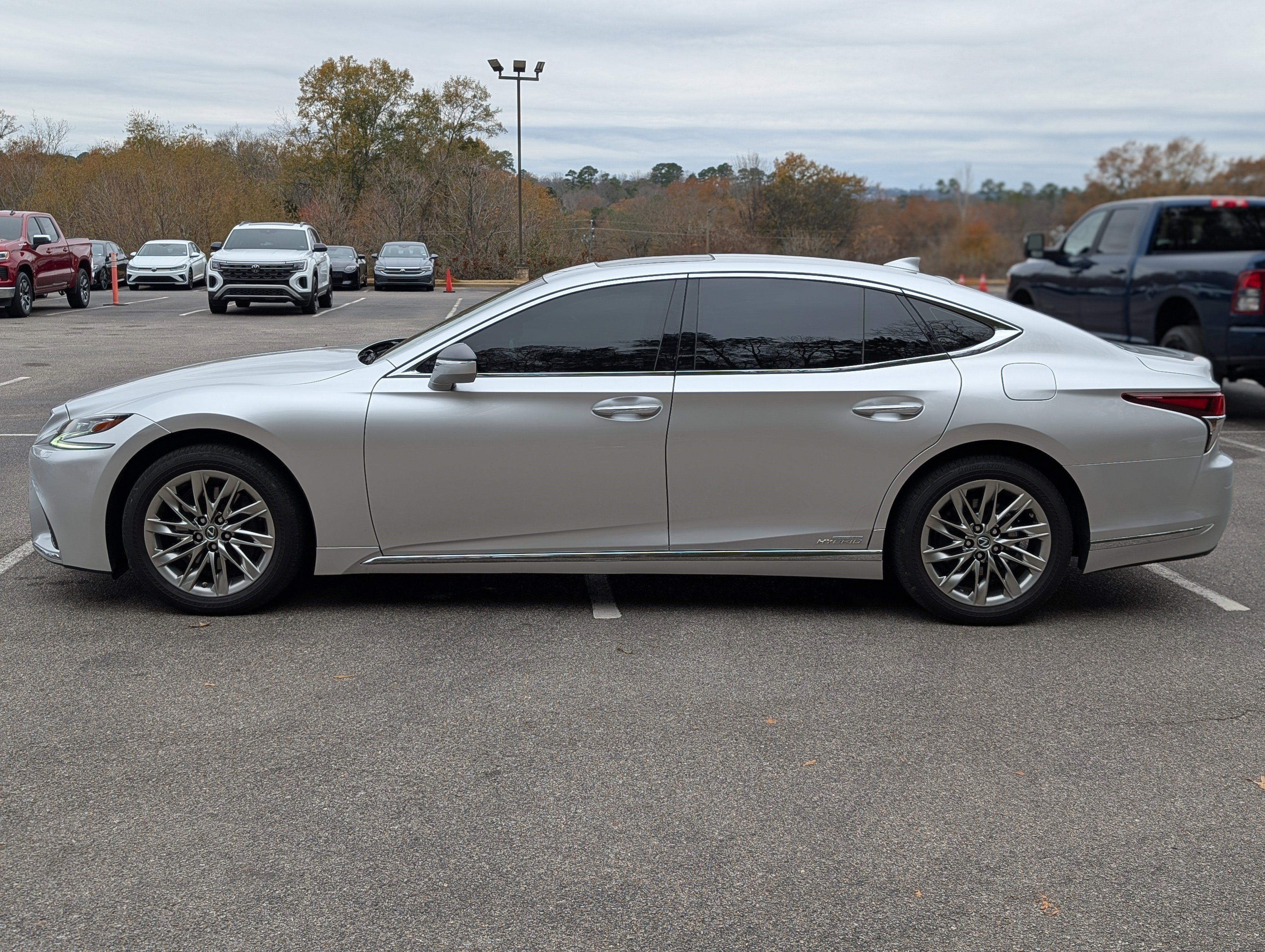 Used 2019 Lexus LS 500h LS 500h image 6
