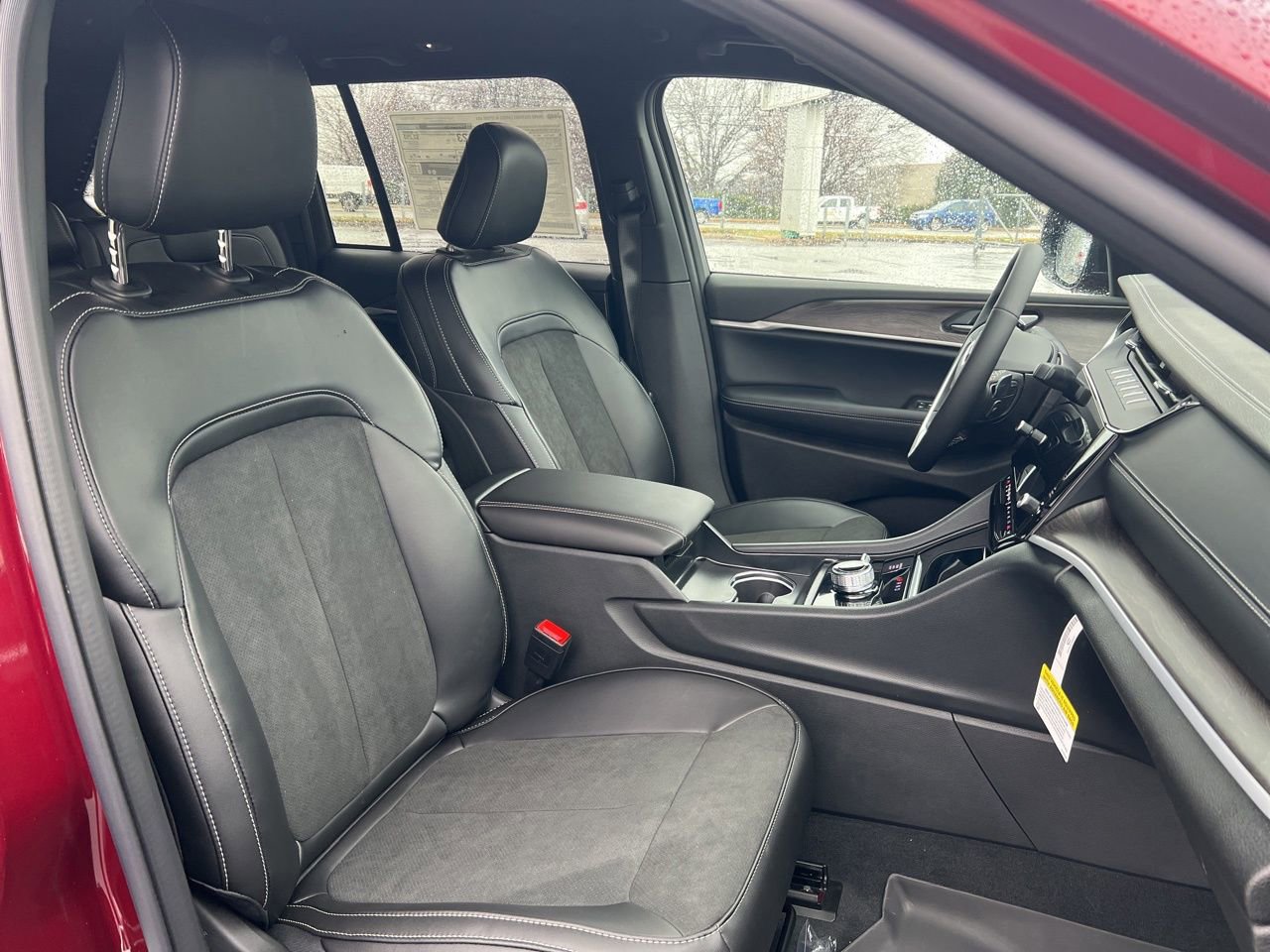 New 2026 Jeep Grand Cherokee Altitude image 21