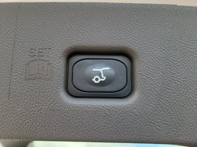 Certified 2023 Lincoln Nautilus Reserve FWD image 29