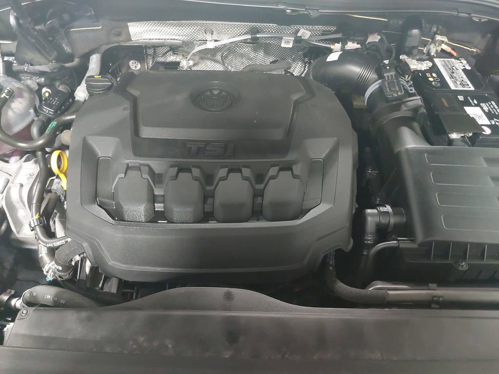 Used 2023 Volkswagen Tiguan SE image 31