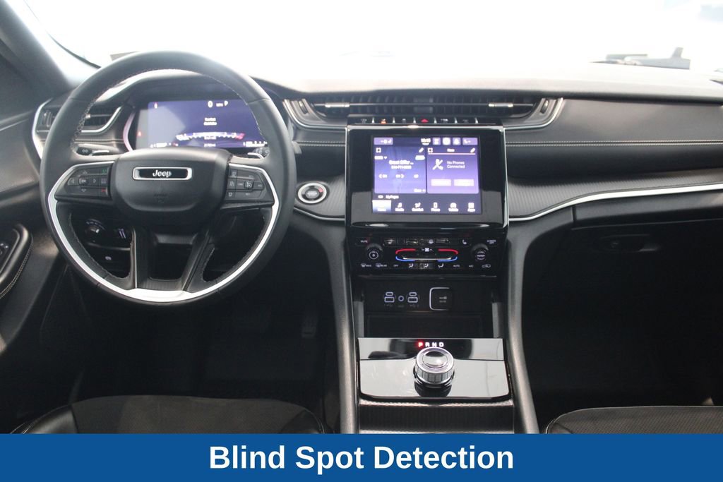 Used 2024 Jeep Grand Cherokee Altitude image 7