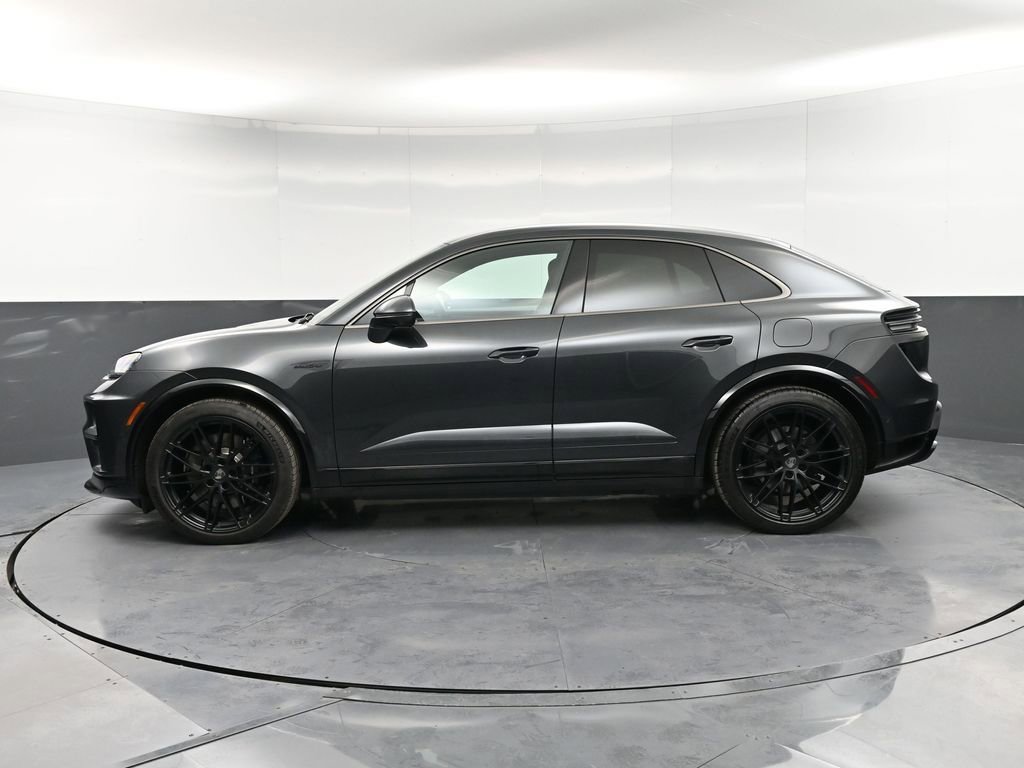 Certified 2024 Porsche Macan Turbo Electric image 2